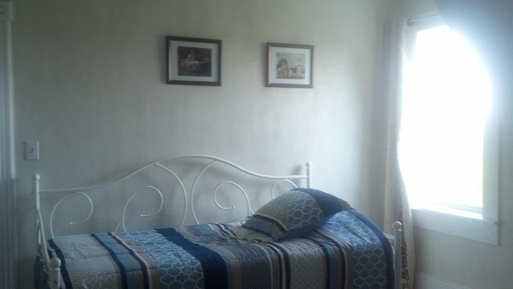 Lovely Green Gable Home Miscouche ภายนอก รูปภาพ